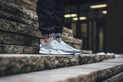 Nike Sock Dart Medium Grey - Kick Game