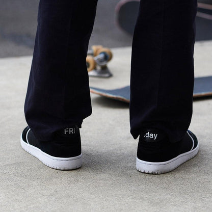 Soulland x SB Dunk Low Pro 'FRI.day Part 0.2' - Kick Game