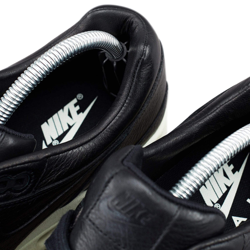 Sneaky Trees Shoe and Trainer Tree Stretchers — Kick Game