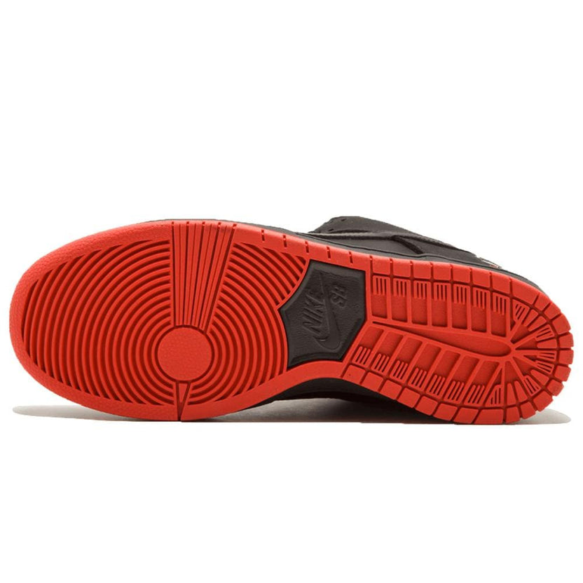 nike sb x staple pigeon