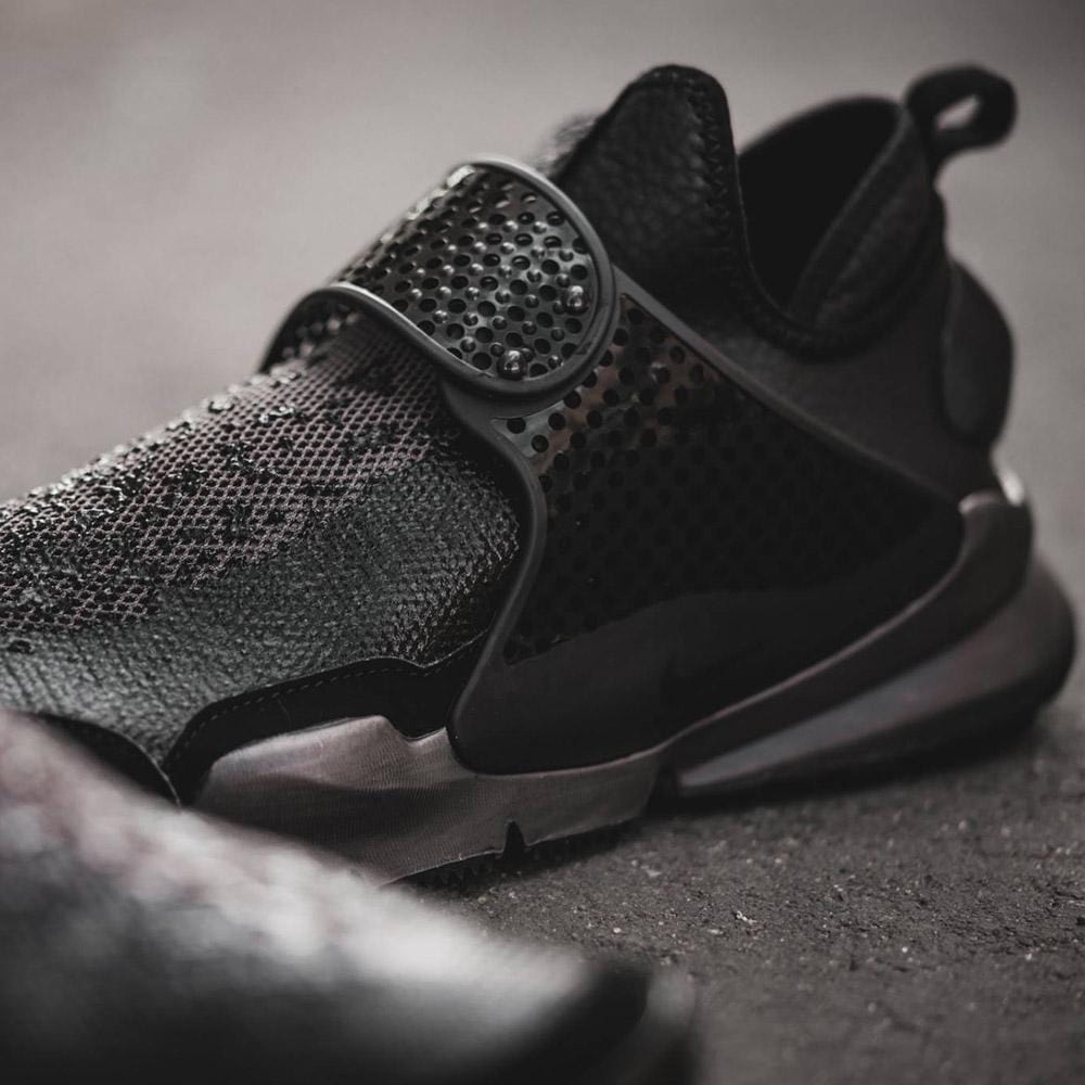 Nike x Stone Island Sock Dart Mid - Black & Sail - Kick Game