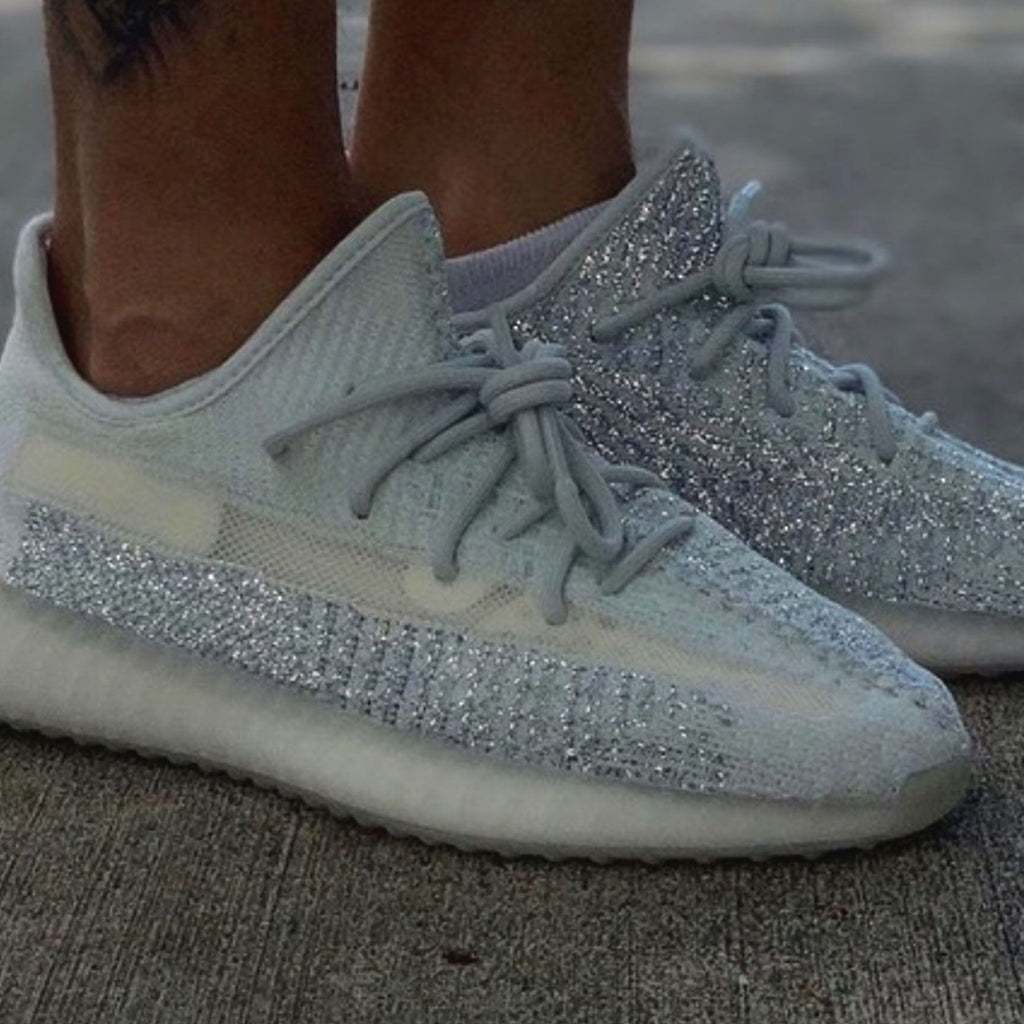 fest Unravel læser adidas Yeezy Boost 350 V2 'Cloud White Reflective' — Kick Game