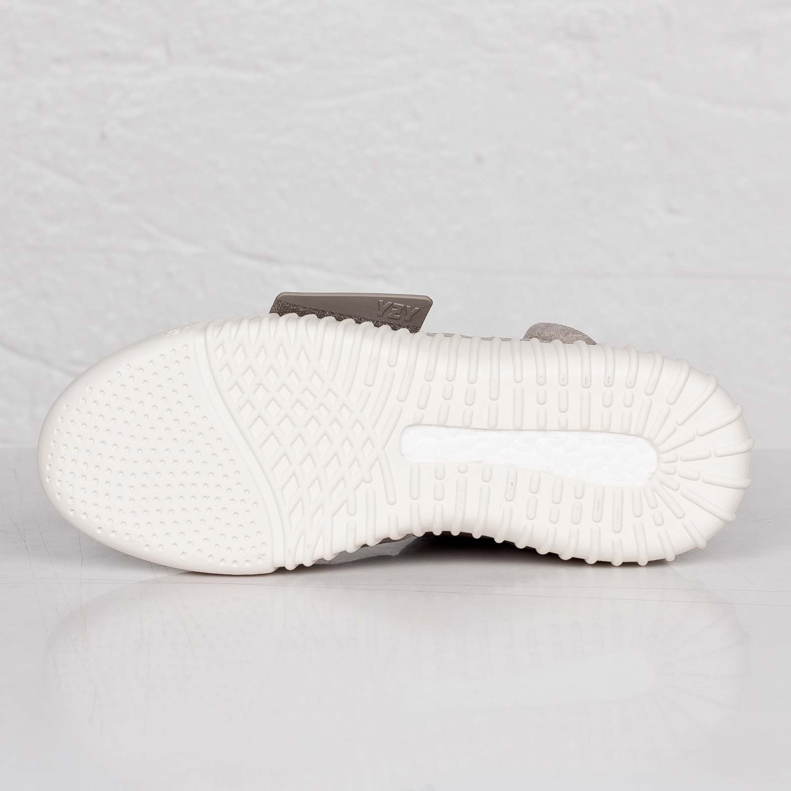 Supreme x adidas yeezy boost 750 store