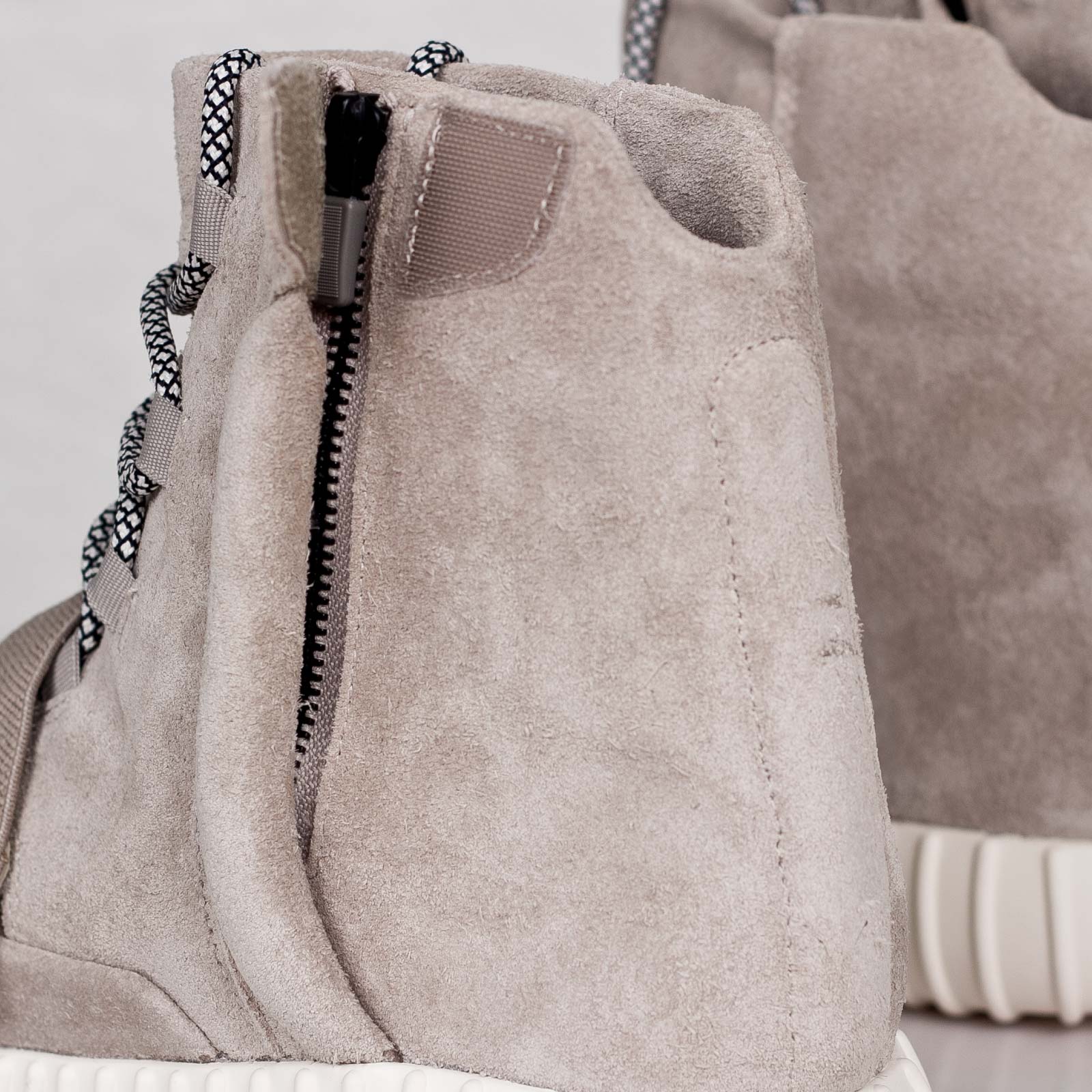 adidas Yeezy Boost 750 OG Kick Game